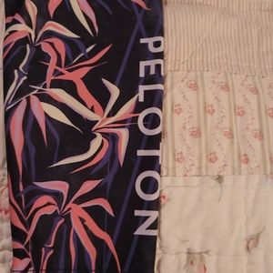 Onzie Peloton Leggings